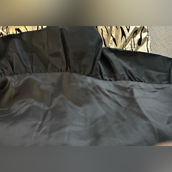 Gold Metallic & Black Party Dress - Size 12 - Picture 9 of 16